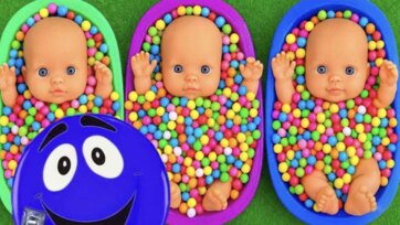 Color Fun with Baby Dolls and Rainbow Balls